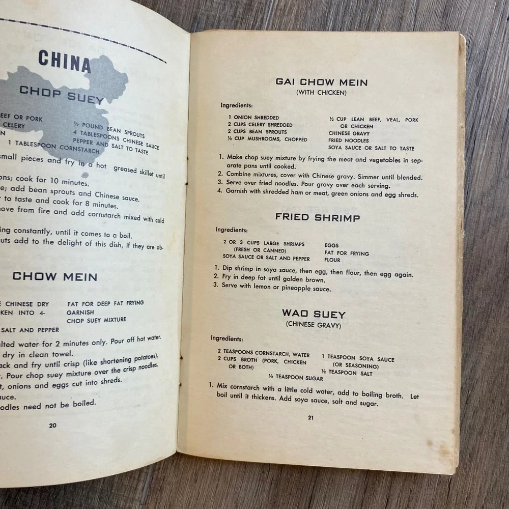 Vintage Delightful Recipes Four Corners of the World Cookbook Recipe Kings VTG‎